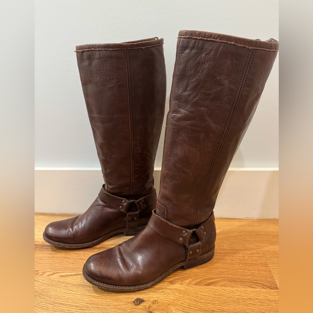 Frye Philip Harness size 10